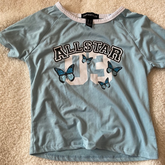 URBAN PLANET Girls Light Blue Crop Tee size S - Picture 1 of 3